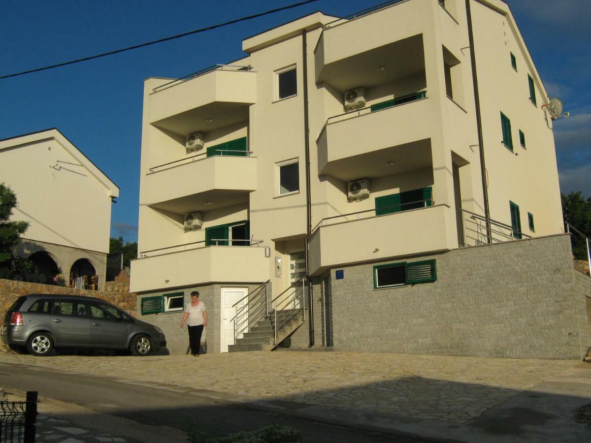 Villa Luce Karlobag Esterno foto