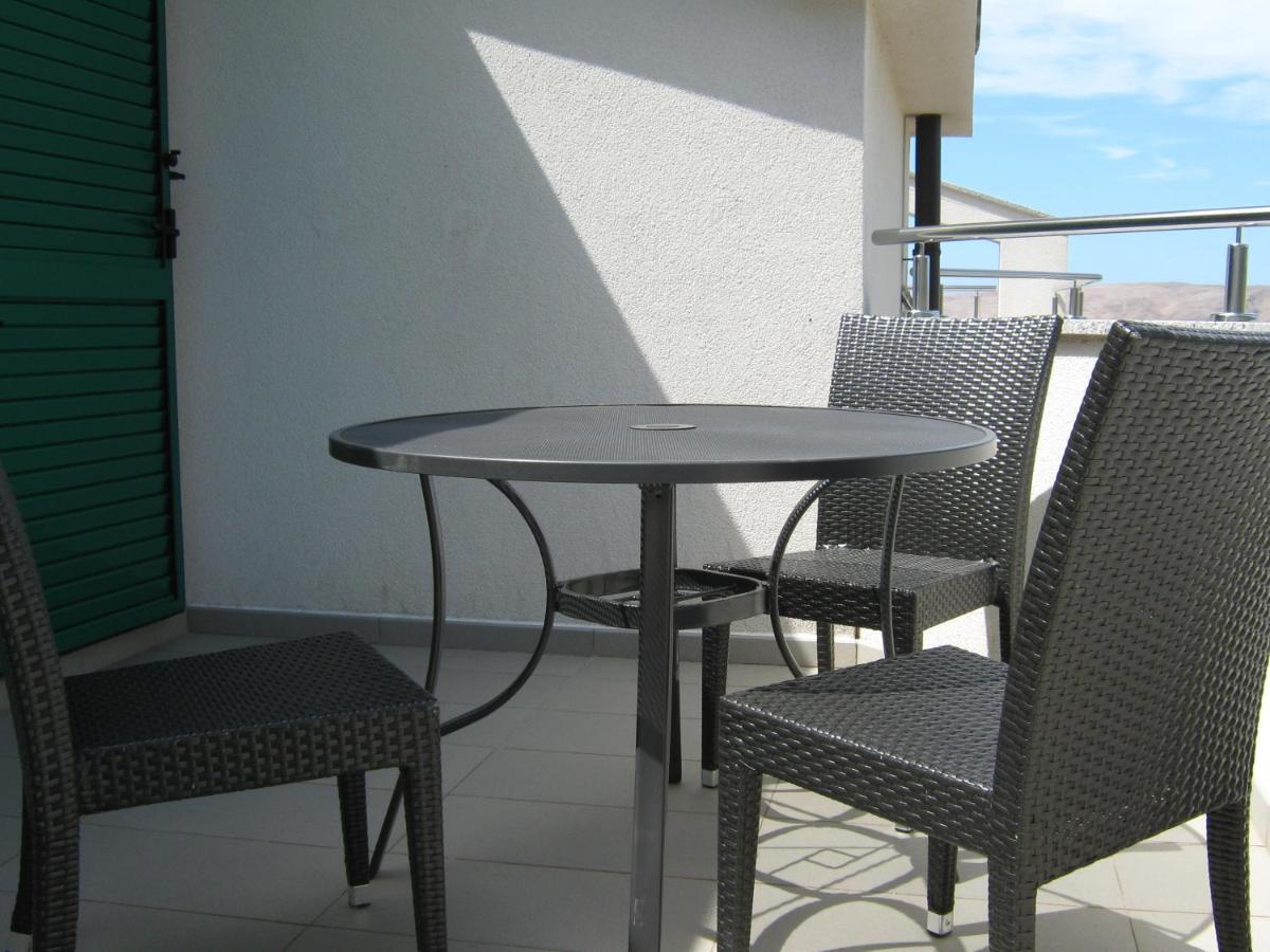Villa Luce Karlobag Esterno foto